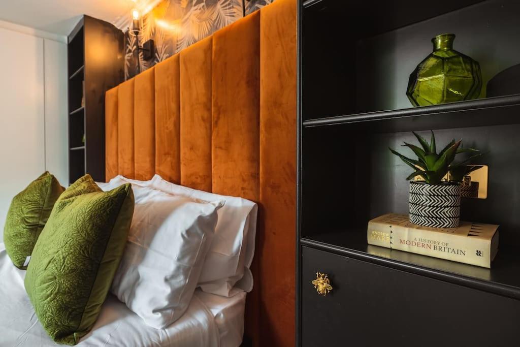 The West End Loft - 5* Retreat - Private Parking! Apartamento *